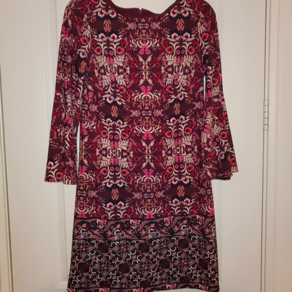 Vince Camuto, 8, 3/4 bell sleeve lined dress, maroon/pink